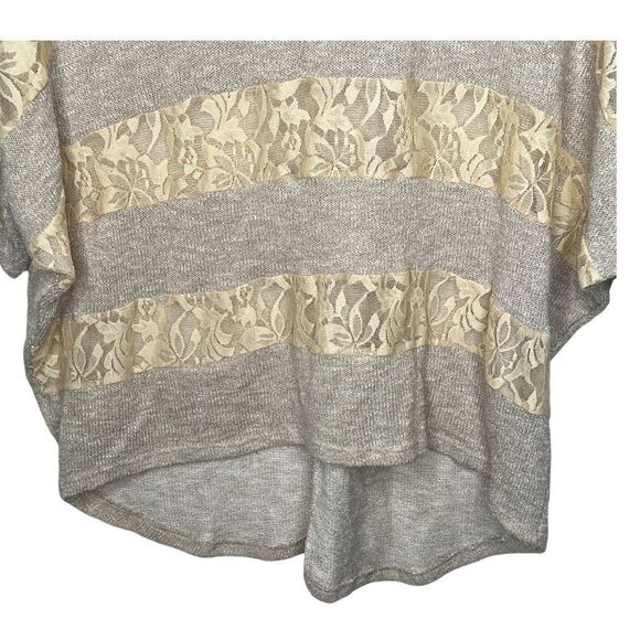 Moon‎ Collection Sweater - Picture 3 of 7